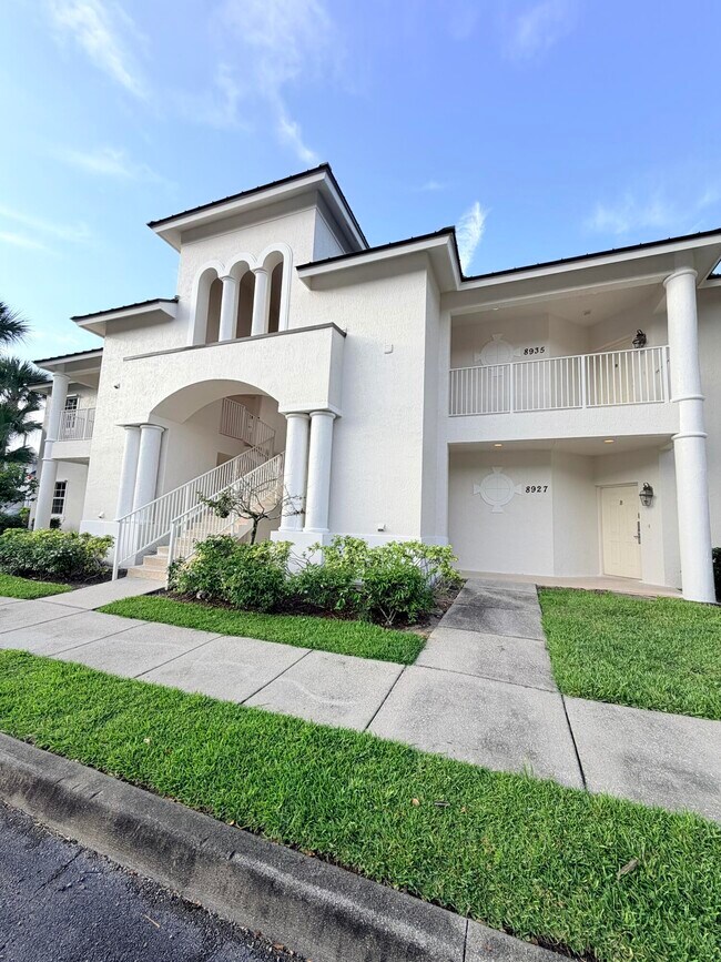 Building Photo - 8927 Sandshot Ct