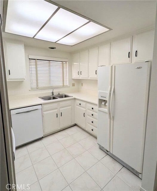 Building Photo - 2370 Via Mariposa W