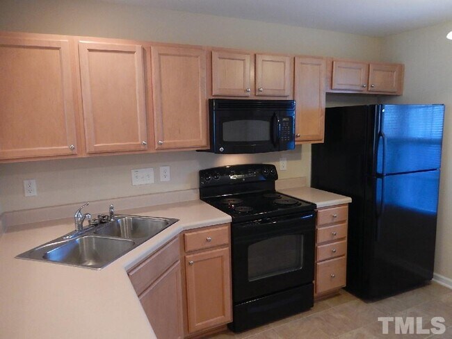 Building Photo - 8007 River Water Ct