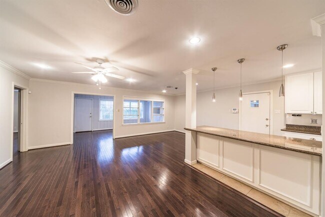 Foto del edificio - 3019 Conway St