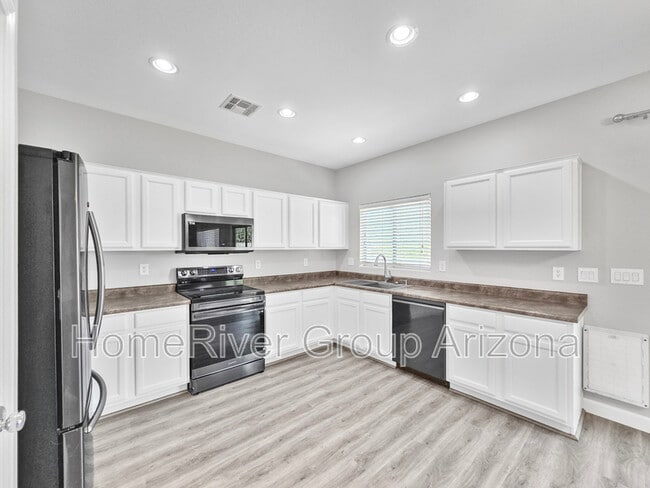 Building Photo - 134 W Dragon Tree Ave