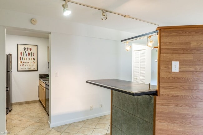 Building Photo - Studio, 1 bath House - 1243 Cedars Court B-3