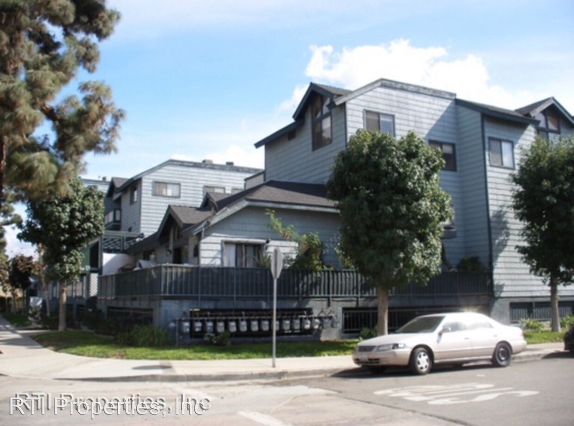 Primary Photo - 802 E Pine St