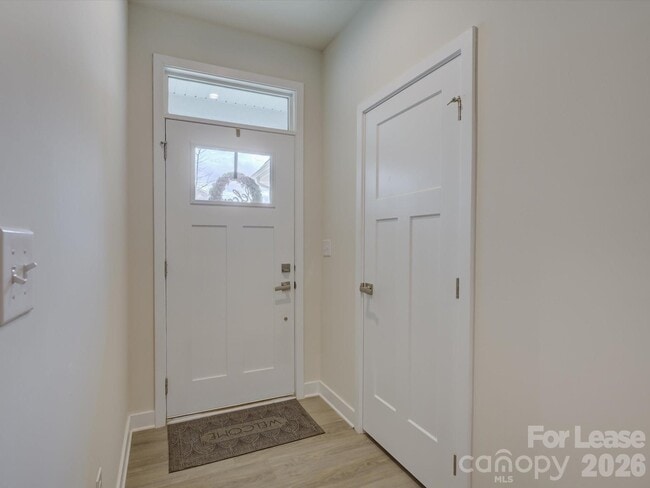 Building Photo - 6377 Ashton Pk Dr