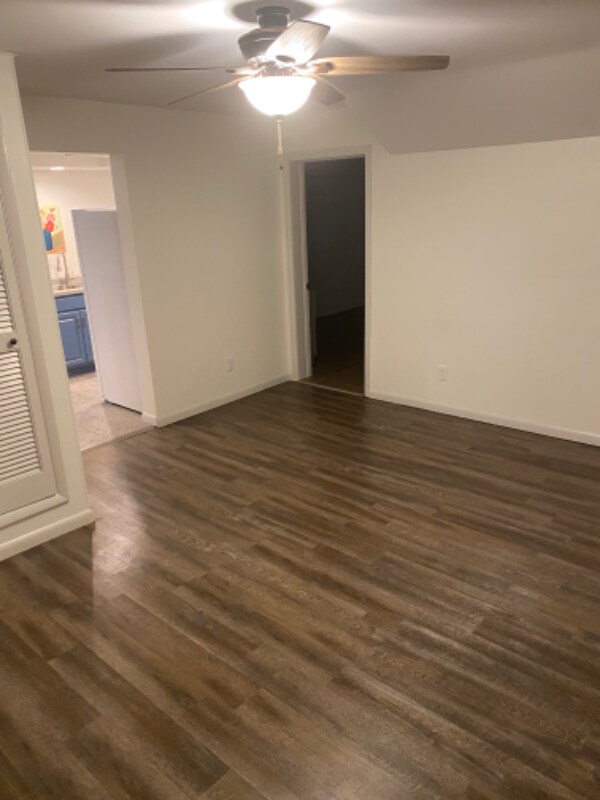 Foto del edificio - 902 Townline Rd