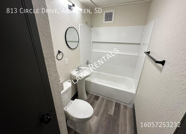 Foto del edificio - 1020 N 2nd St