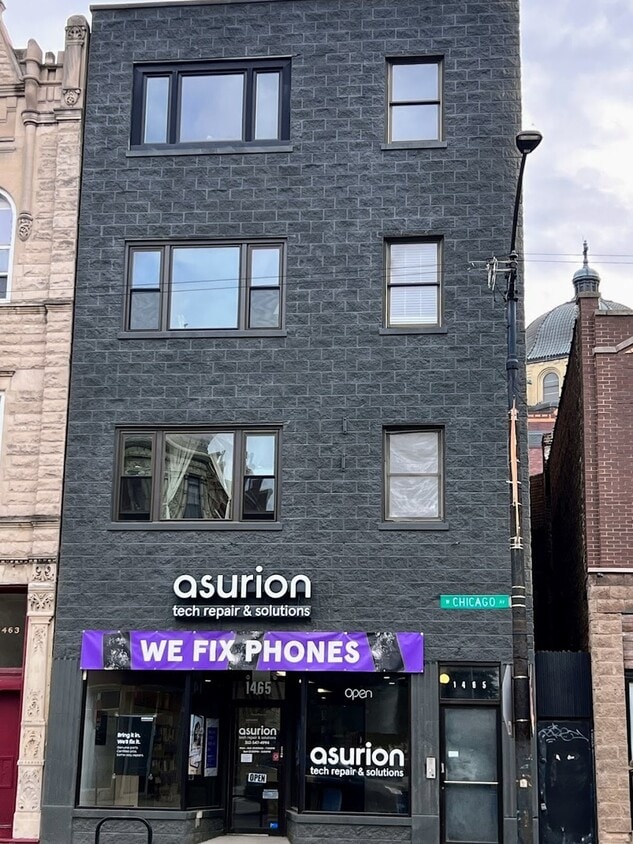 Primary Photo - 1465 W Chicago Ave