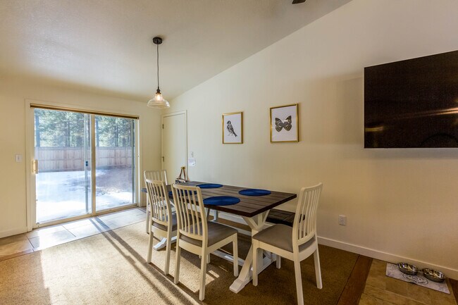 Building Photo - 17209 Crane Dr