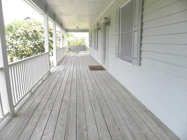 Building Photo - 221 Oyster Bay Ln