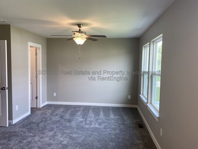 Foto del edificio - 332 N 4th Terrace