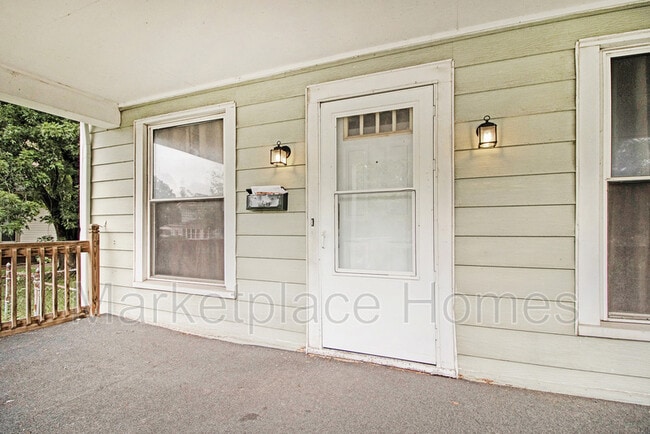 Building Photo - 1353 Utah St