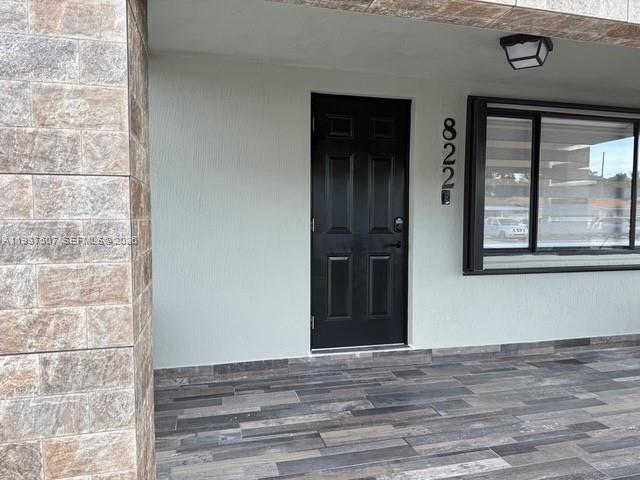 Foto del edificio - 822 W 30th St