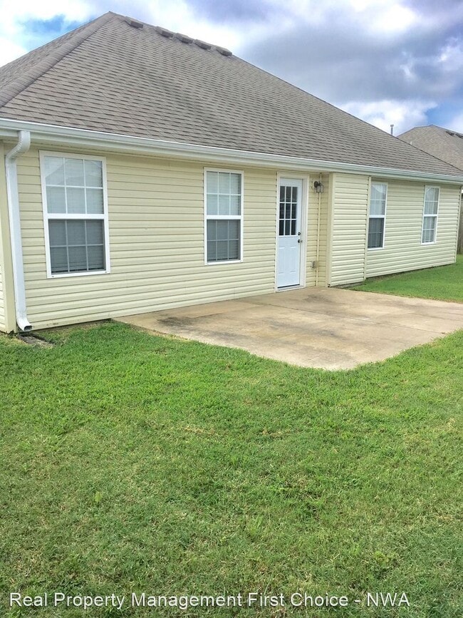 Building Photo - 3 br, 2 bath House - 803 E Southern Trace