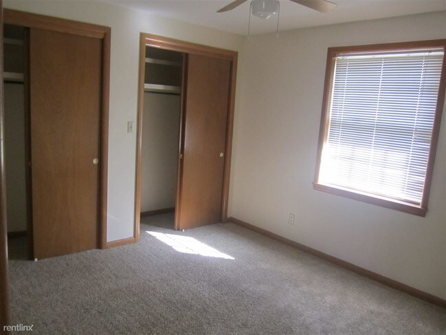 Foto del edificio - 1258 E Elm St