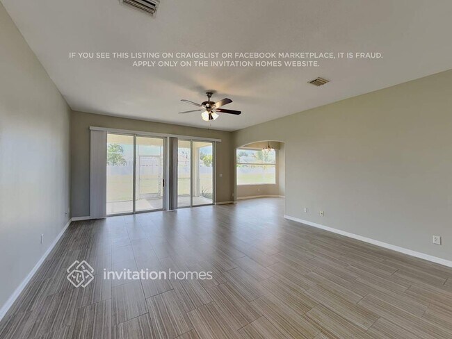 Building Photo - 2529 Pan American Blvd