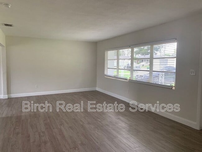 Foto del edificio - 1406 Lemon St