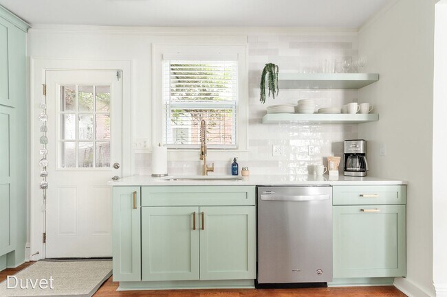 Foto del edificio - 3 br, 2 bath House - 847 Rutledge Ave.