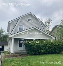Building Photo - 1324 W Fairview Ave
