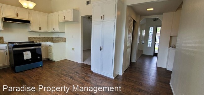 Building Photo - 2 br, 2 bath House - 726 Jasper Ave.