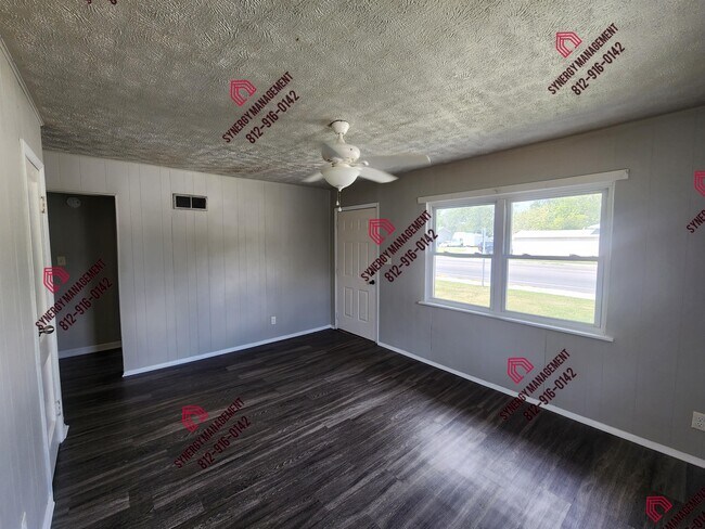 Foto del edificio - 2051 Covert Ave