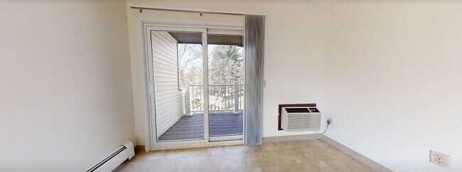 Foto del edificio - 12-380 Sunderland Rd, #12