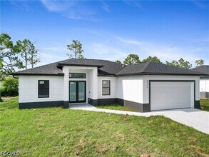 Building Photo - 3175 Sunshine Blvd N