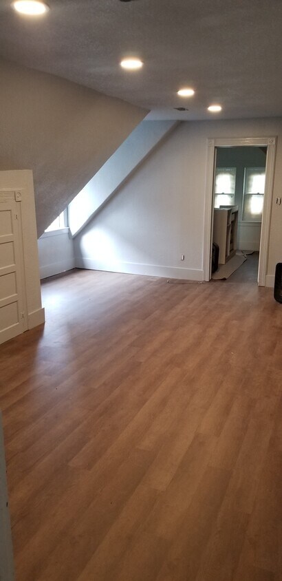 Foto principal - 45 Cedar St