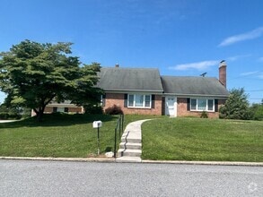 Building Photo - 1300 Chapel Dr