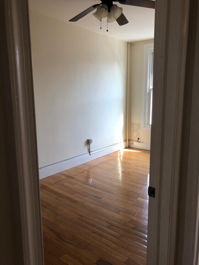 Foto del edificio - 130 Bloomfield St