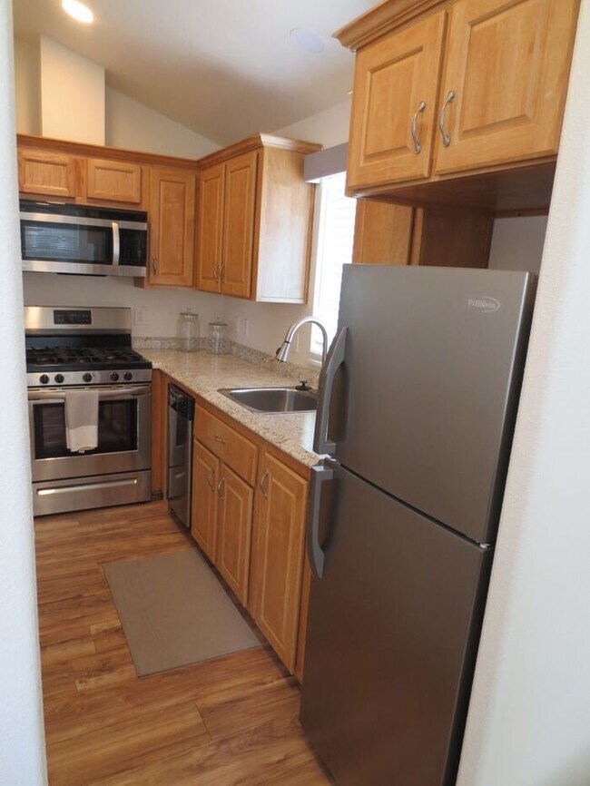 Foto del edificio - 1 Bedroom Unfurnished Cottage