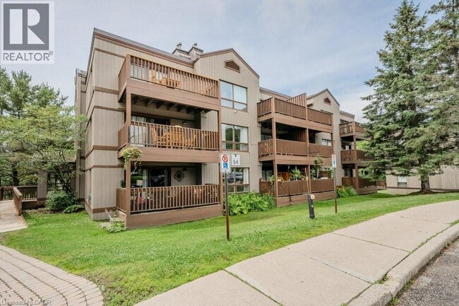Building Photo - 1235 Deerhurst Dr