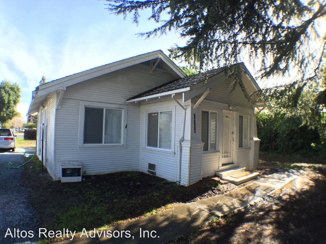 Primary Photo - 3 br, 1 bath House - 14274 Capri Drive
