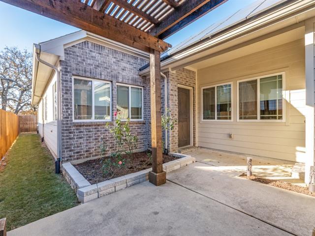 Foto del edificio - 532 Val Verde St