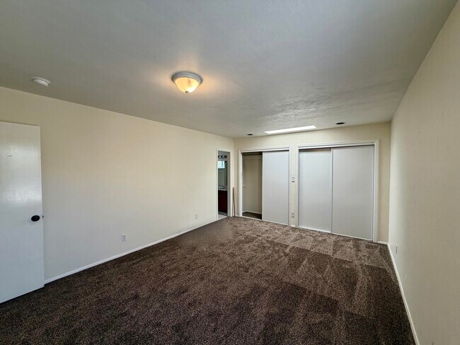 Foto del edificio - 317 Cagua Dr NE