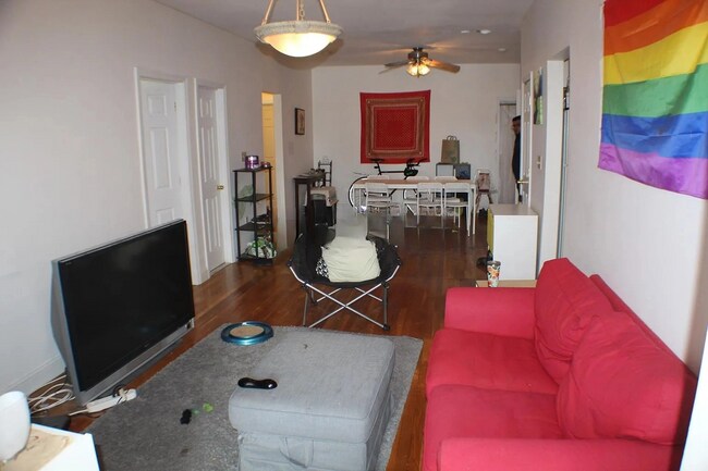 Building Photo - 37 Bostonia Ave