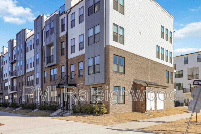 Foto del edificio - 1245 S Blount St