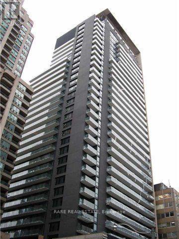 Building Photo - 770 Bay St.