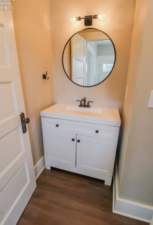 Building Photo - 512 Hancock St