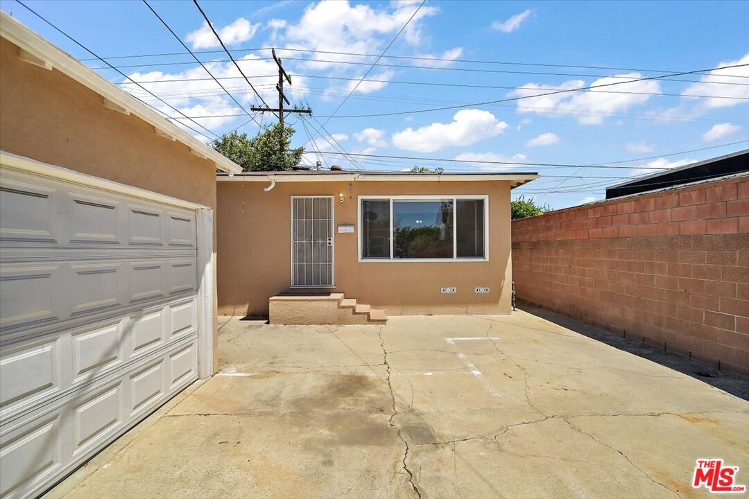 1109 E Fairview Blvd, Inglewood, CA 90302 House Rental in Inglewood