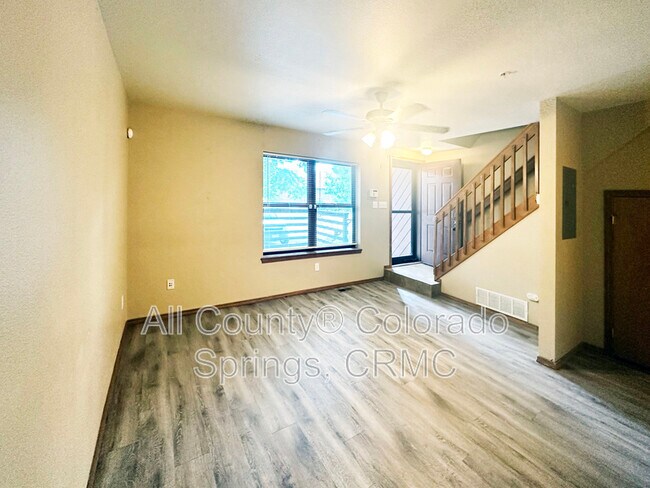 Foto del edificio - 2274 Stepping Stones Way