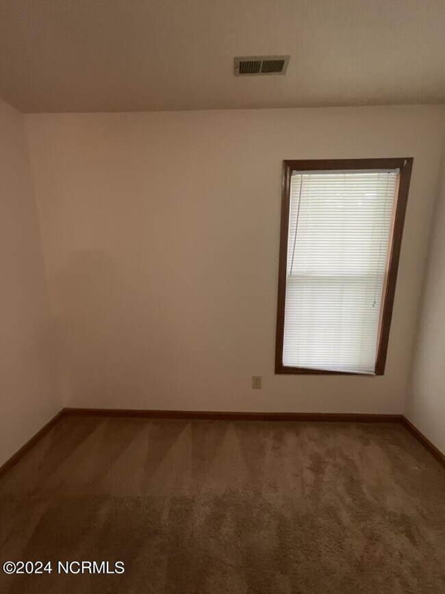 Foto del edificio - 770 Pinewood Dr