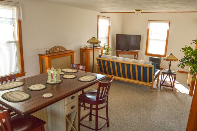 Foto del edificio - 18 Brooks Ave