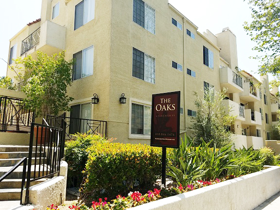 Foto principal - The Oaks Apartments