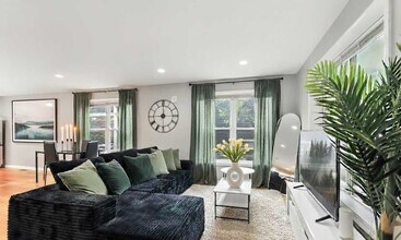 Building Photo - 2424 Lyndale Ave S