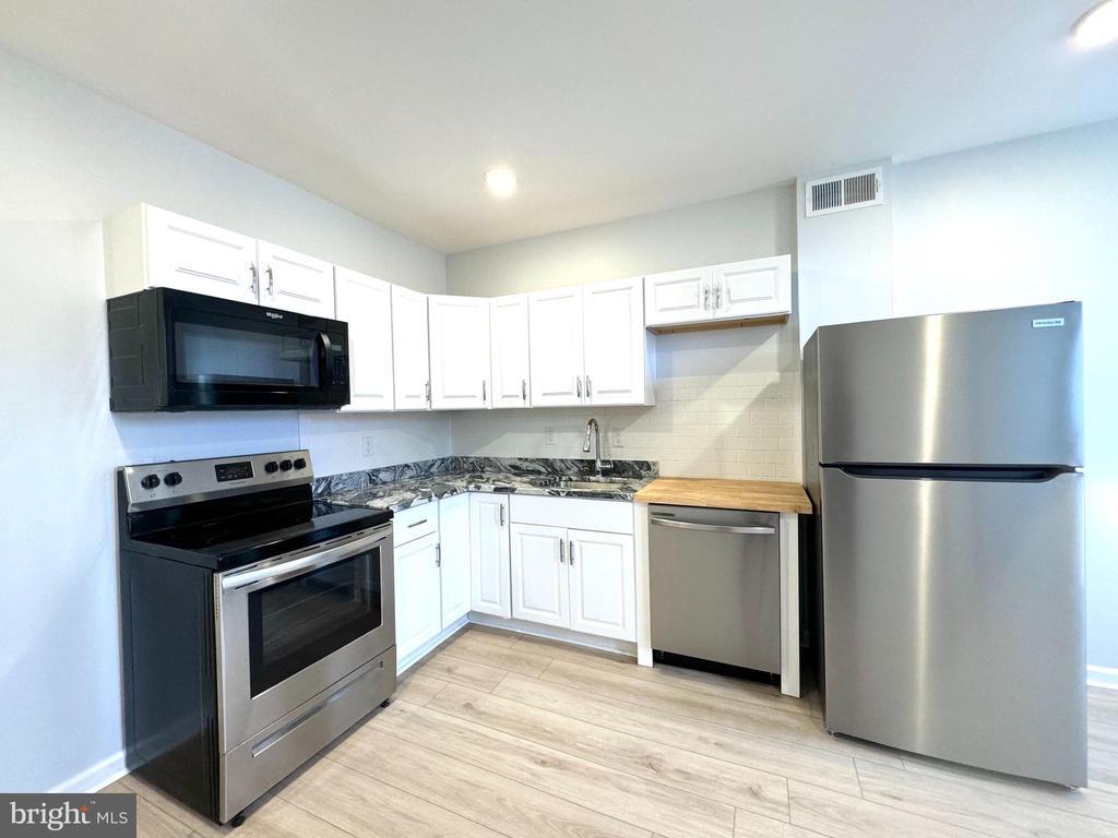Foto principal - 2406 W Thompson St