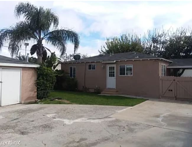 Building Photo - 3363 W 132nd St