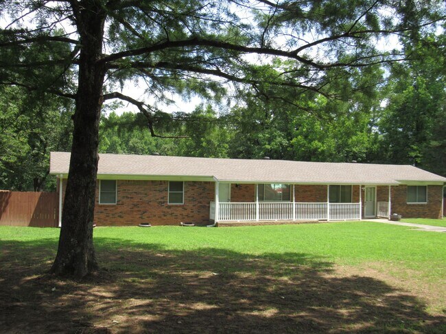 Building Photo - 2912 Hwy 319 W
