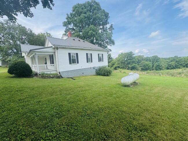 Building Photo - 595 Bethel Ridge Rd