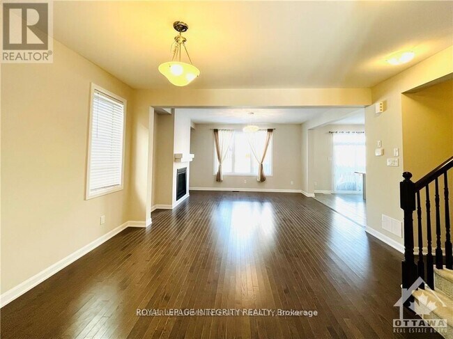 Building Photo - 18 Eramosa Cres