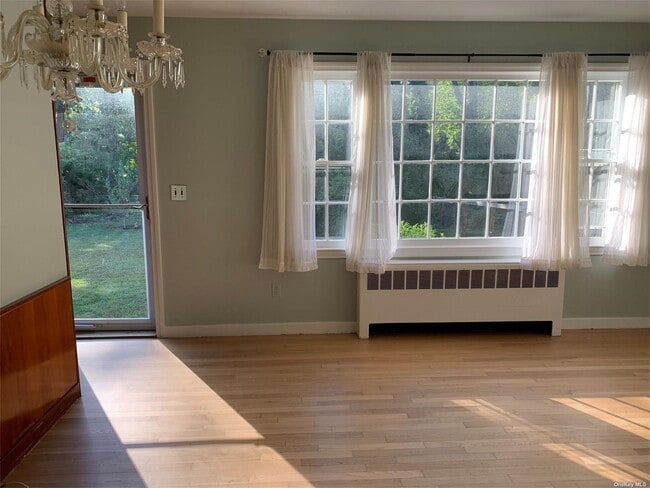 Foto del edificio - 20 Peacock Ln